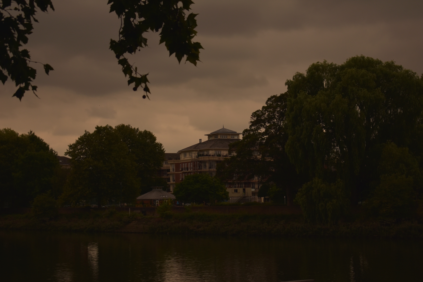 a house in richmond, london 